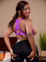 Daya Knight  - Model page - PICTURE galleries - VIDEO  galleries